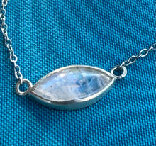Load image into Gallery viewer, Moonstone necklace
