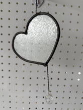 Load image into Gallery viewer, Clear chip heart
