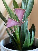 Load image into Gallery viewer, Pink butterfly plant stake
